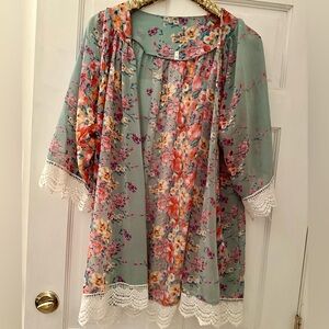 Floral Kimono with Lace Trim Size XL